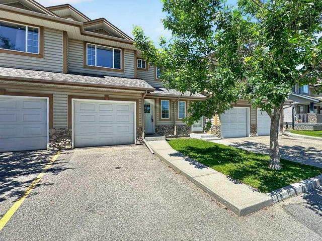 39 Citadel Point NW Calgary, AB T3G 5L2