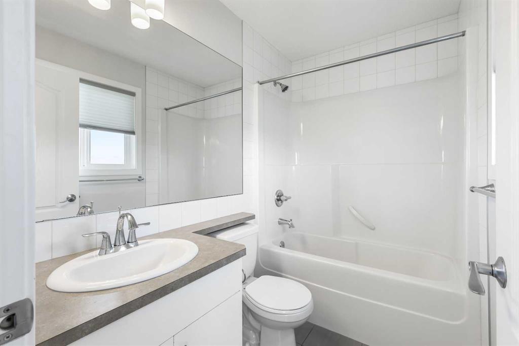 159 Auburn Meadows Place Se, Calgary, AB - Indoor Photo Showing Bathroom