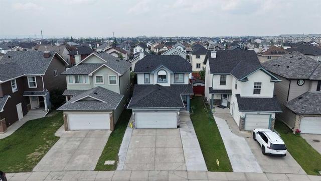 136 Saddlecreek Terrace NE Calgary, AB T3J 4A6