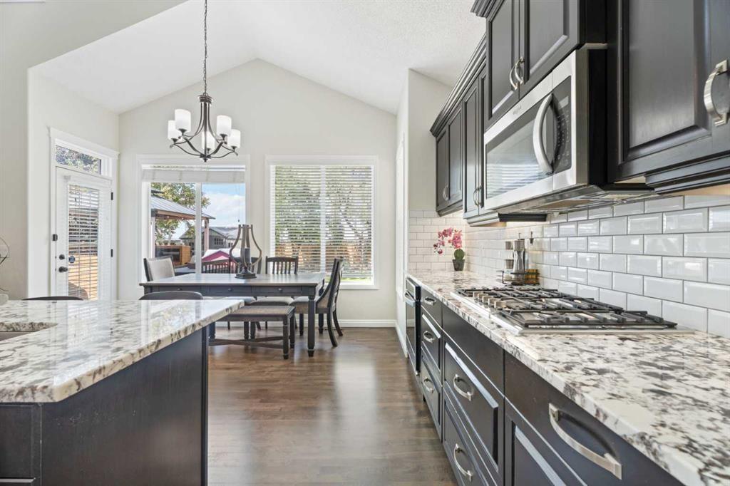 161 Cranleigh Bay Se, Calgary, AB - Indoor Photo Showing Kitchen With Upgraded Kitchen