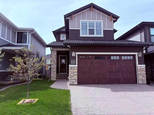 234 West Grove Point SW Calgary, AB T3H 1Y7