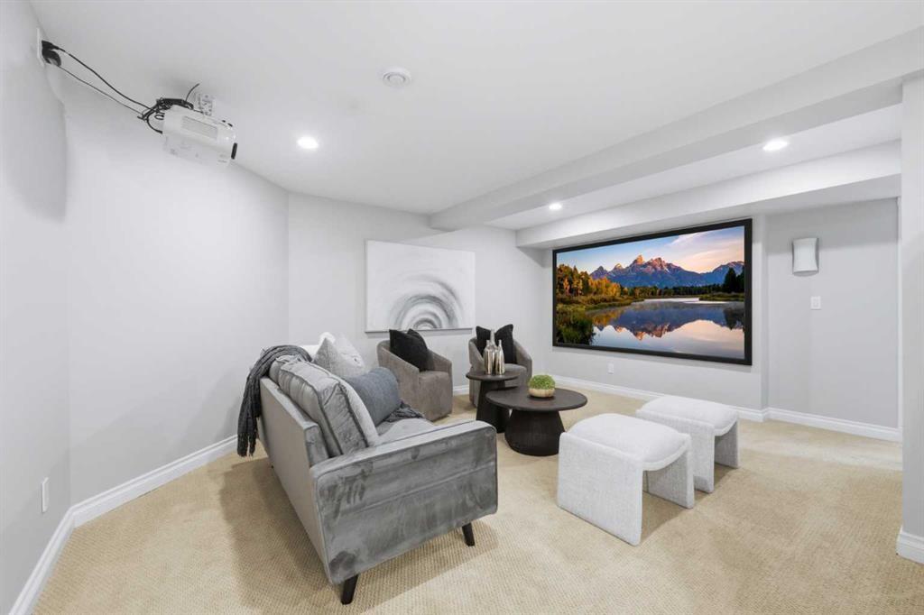 20 Mapleglade Close Se, Calgary, AB - Indoor Photo Showing Other Room