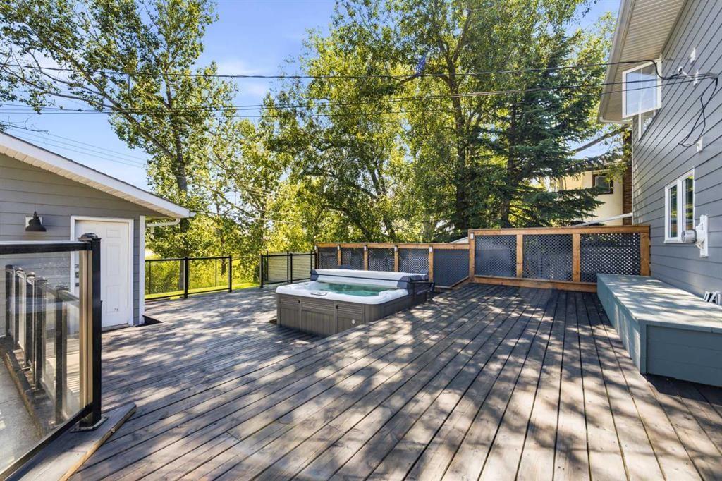20 Mapleglade Close Se, Calgary, AB - Outdoor With Deck Patio Veranda With Exterior