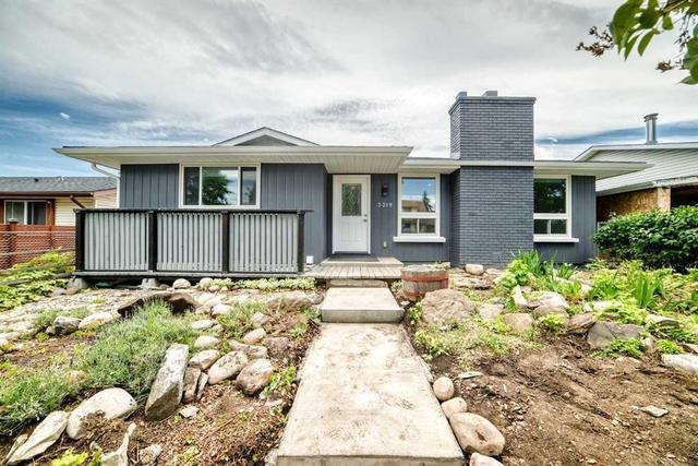3319 Radcliffe Drive SE Calgary, AB T2A 5X3