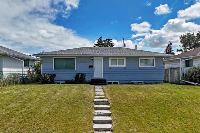 2016 46 Street SE Calgary, AB T2B 1K6