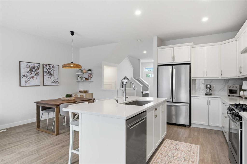 406 Masters Road Se, Calgary, AB - Indoor Photo Showing Kitchen With Upgraded Kitchen