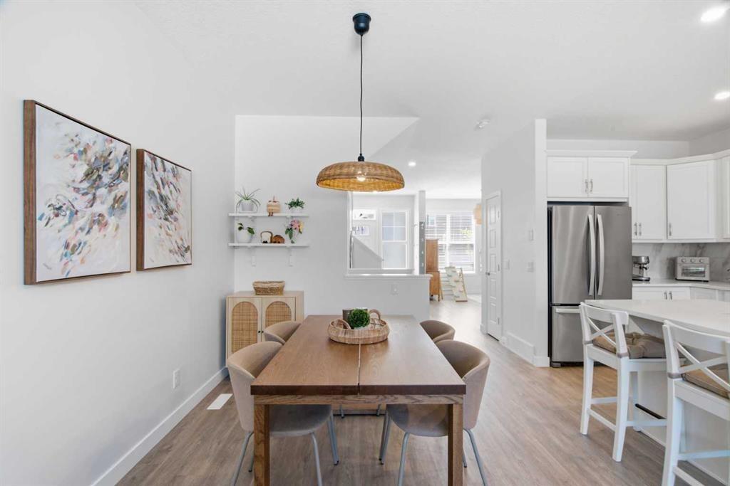 406 Masters Road Se, Calgary, AB - Indoor Photo Showing Other Room