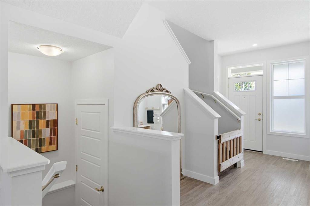 406 Masters Road Se, Calgary, AB - Indoor Photo Showing Other Room