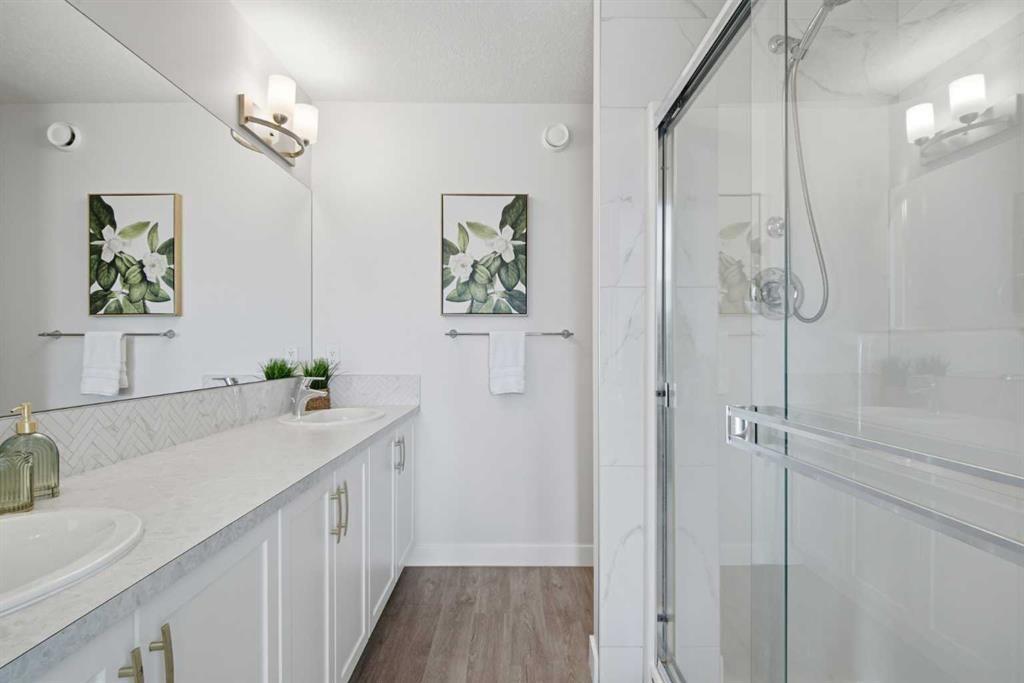 406 Masters Road Se, Calgary, AB - Indoor Photo Showing Bathroom