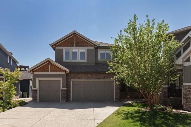 412 Aspen Glen Place SW Calgary, AB T3H 0E9
