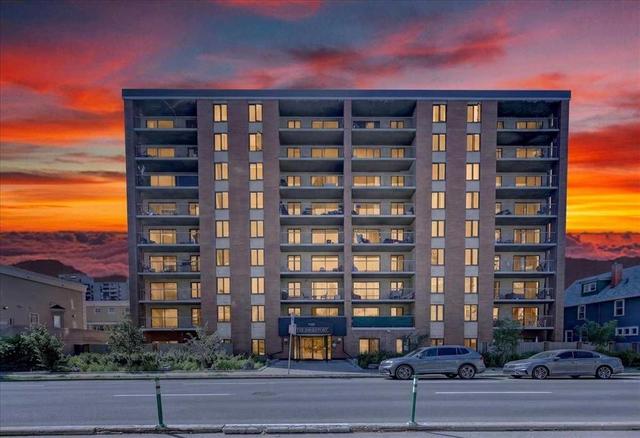 204-1011 12 Avenue SW Calgary, AB T2R 0J5