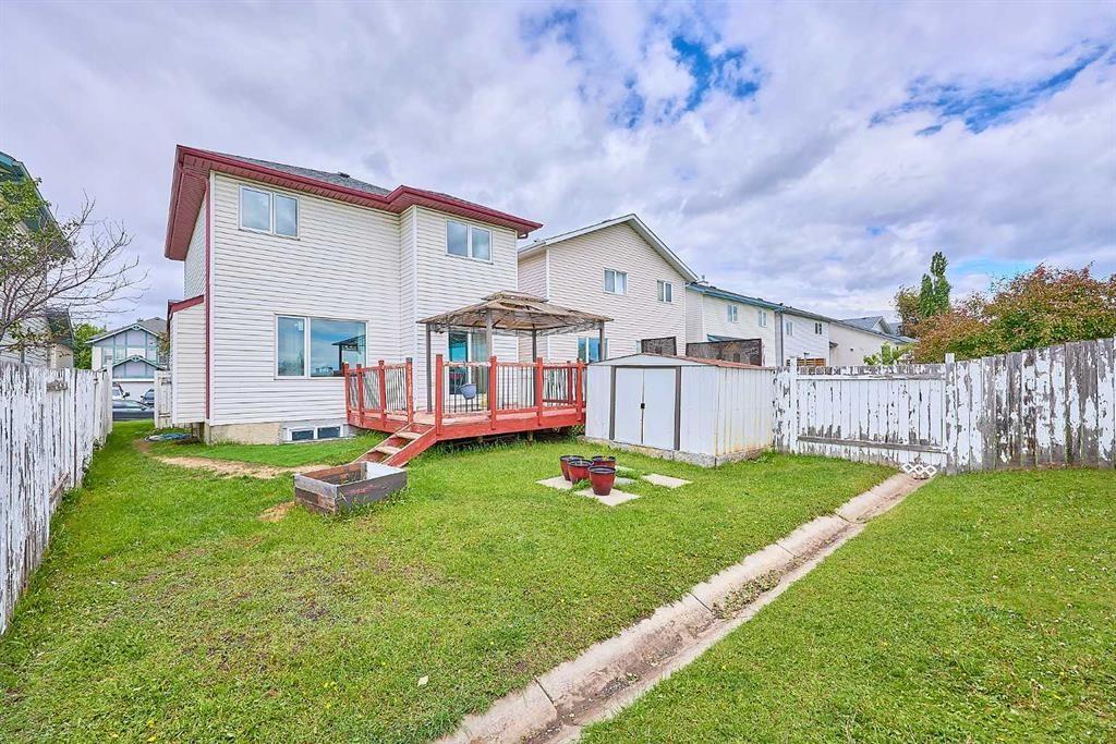 117 Douglas Ridge Circle Se, Calgary, AB 