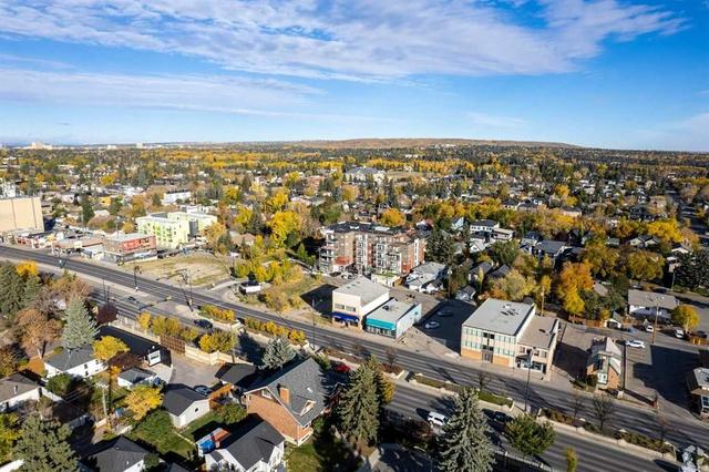 818 16 Avenue NW Calgary, AB T2M 0J9
