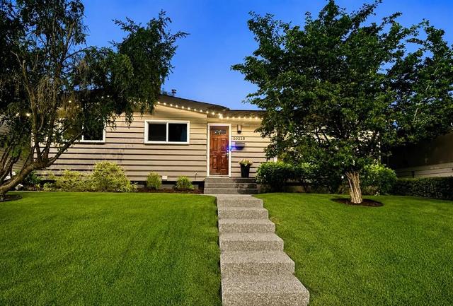 10219 7 Street SW Calgary, AB T2W 0G2