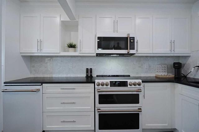 205-310 Falconridge Crescent NE Calgary, AB T3J 1H4
