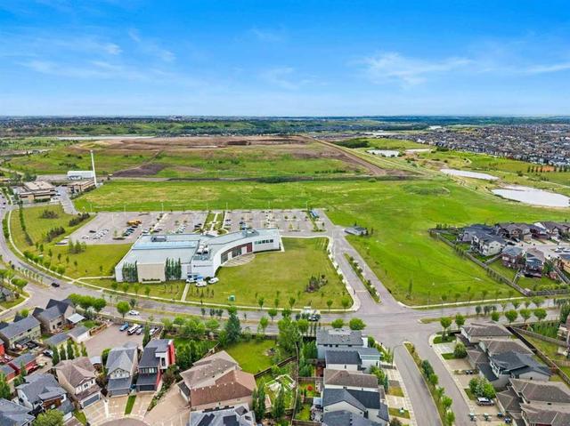 26 Walden Court SE Calgary, AB T2X 0N8