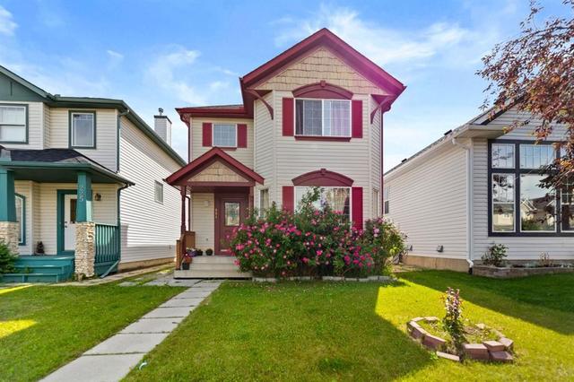 221 Tarington Close NE Calgary, AB T3J 3V7