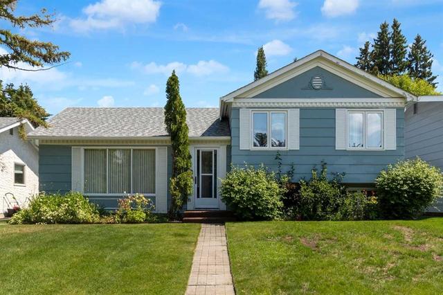 11224 Wilson Road SE Calgary, AB T2J 2E2