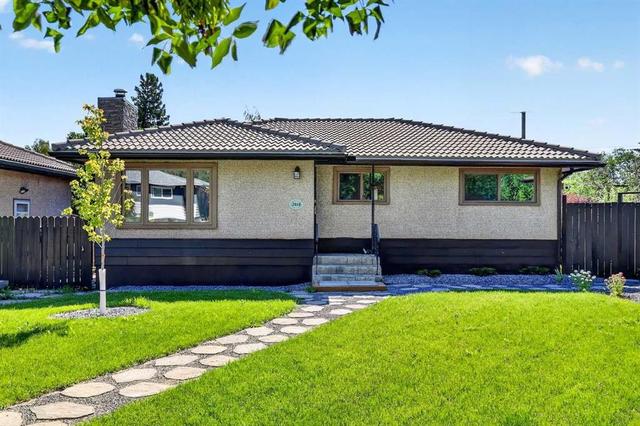 2018 Cottonwood Crescent SE Calgary, AB T2B 1T1