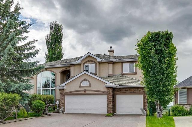 85 Mt Douglas Circle SE Calgary, AB T2Z 3P3