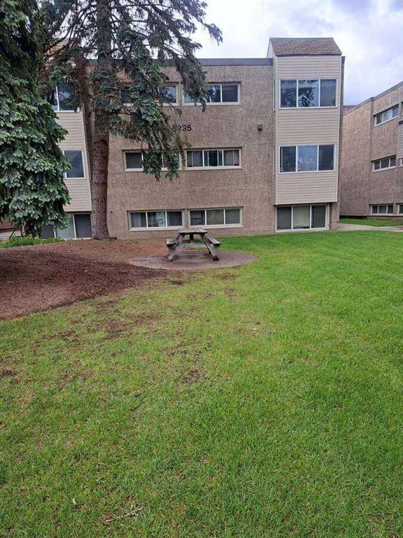 222-8235 Elbow Drive SW Calgary, AB T2V 1K6