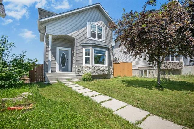 43 Covington Close NE Calgary, AB T3K 4M2
