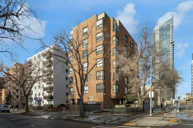 402-1202 13 Avenue SW Calgary, AB T3C 0T1