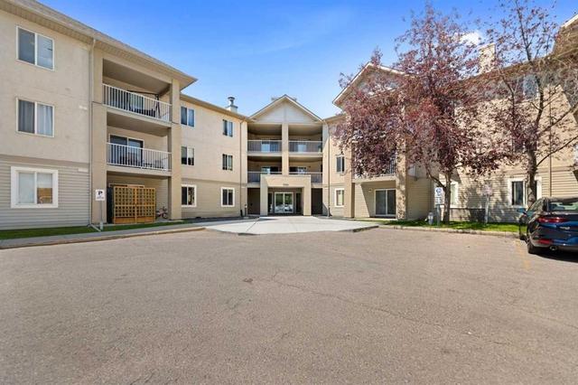 318-3000 Citadel Meadow Point NW Calgary, AB T3G 5N5