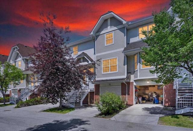 113 Tuscany Springs Gardens NW Calgary, AB T3L 2R4