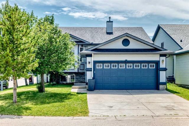 152 Harvest park Terrace NE Calgary, AB T3K 5W1