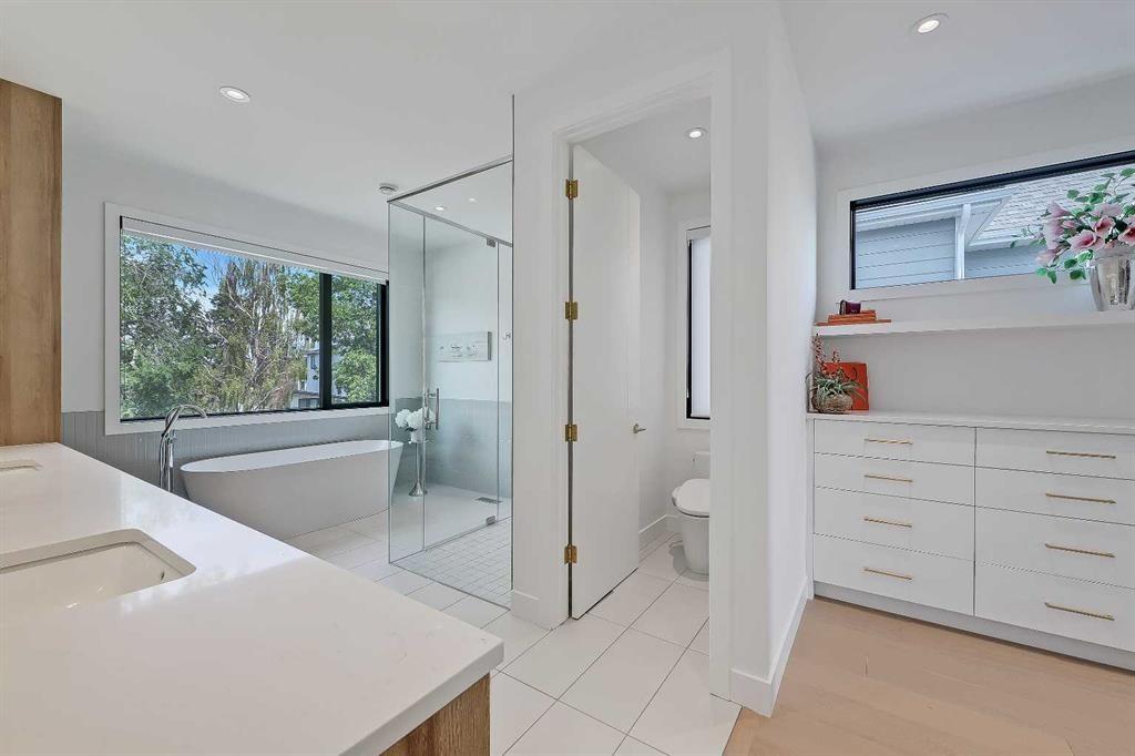 159 Rosery Drive Nw, Calgary, AB - Indoor