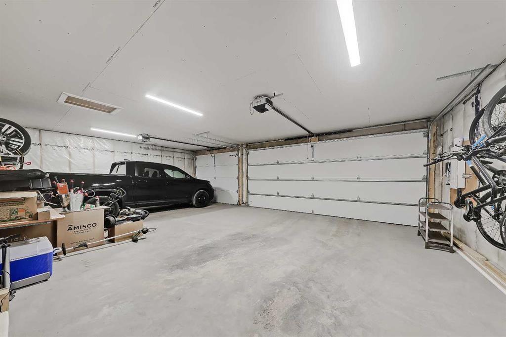 159 Rosery Drive Nw, Calgary, AB - Indoor Photo Showing Other Room