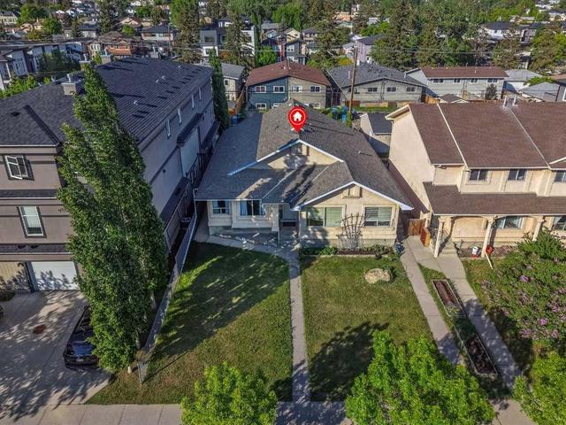 4736 17 Avenue NW Calgary, AB T3B 0P5