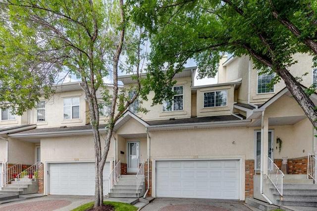 155 Prominence Heights SW Calgary, AB T3H 2Z6