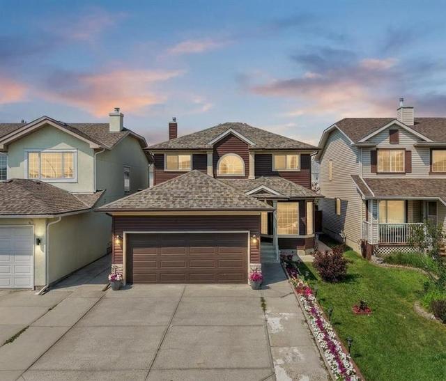 47 Coral Springs Close NE Calgary, AB T3J 3S4