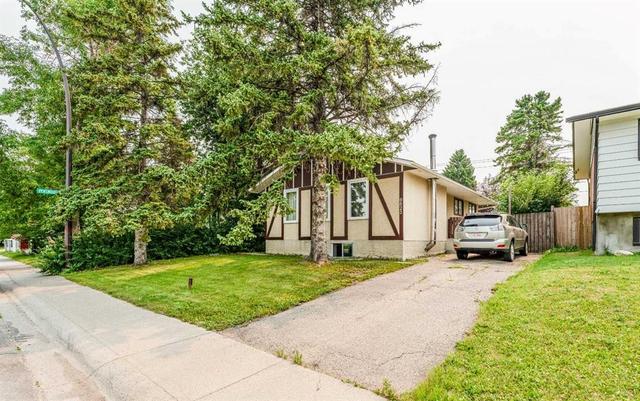 6823 4 Avenue SE Calgary, AB T2A 3V3
