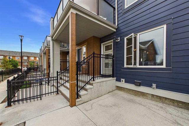 220 Livingston Common NE Calgary, AB T3P 1K1