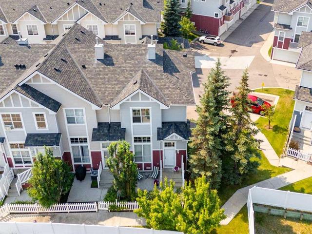 3032 New Brighton Gardens SE Calgary, AB T2Z 0A5