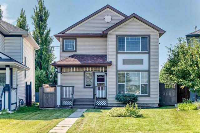 43 Somerside Common SW Calgary, AB T2Y 3M9
