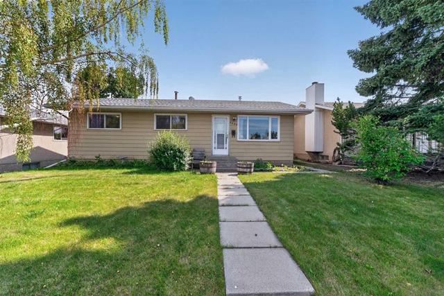 4639 Marbank Drive  Calgary, AB T2A 3H9