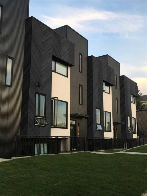 112 21 Street NW Calgary, AB T2N 5C3