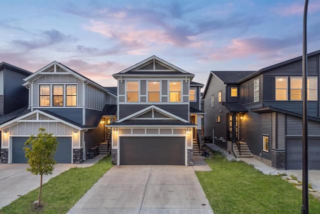 389 Crimson Ridge Place NW Calgary, AB T3L 0H5