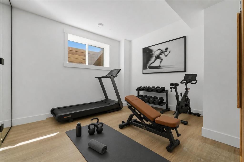 2004 51 Avenue Sw, Calgary, AB - Indoor Photo Showing Gym Room