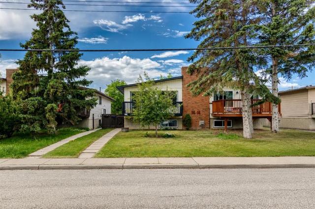 5233 17 Avenue NW Calgary, AB T3B 4N6