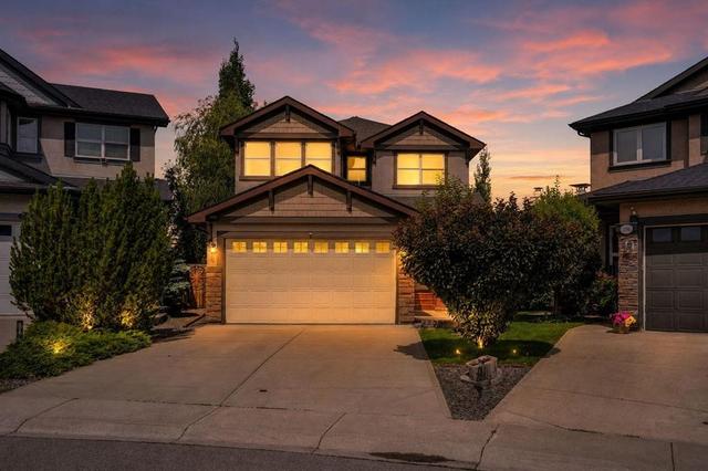 212 Everbrook Way SW Calgary, AB T2Y 0E8