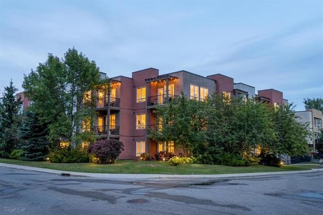118-3600 15A Street SW Calgary, AB T2T 5P8
