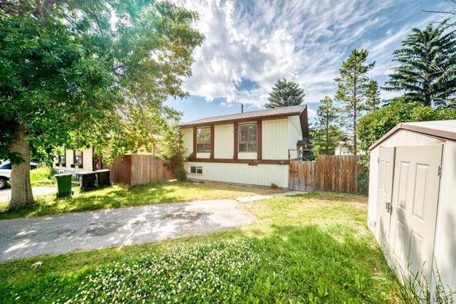 514 Whitehill Place NE Calgary, AB T1Y 3G8