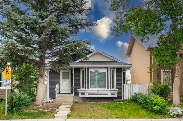 92 Martinwood Road NE Calgary, AB T3J 3H6