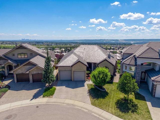 87 Royal Ridge Terrace NW Calgary, AB T3G 5Z1