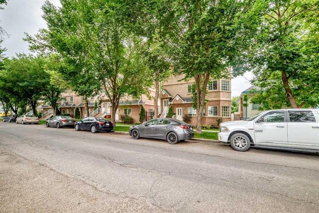 156-1415 Centre A Street NE Calgary, AB T2E 2Z8